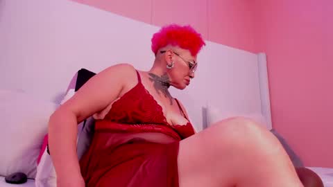 Snapshot of mistress_sandy chatting on May 2026 07:52:01 PM Sandy Mistress online show from May 2026 07:52:01 PM