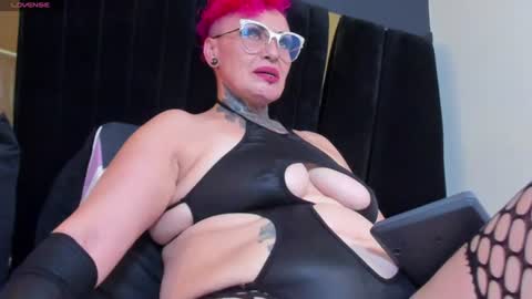 Snapshot of mistress_sandy chatting on July 2026 09:52:01 PM Sandy Mistress online show from July 2026 09:52:01 PM