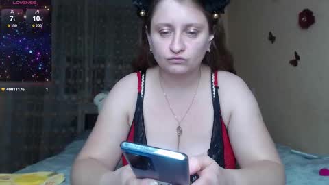 Snapshot of mistresscaro chatting on October 2025 08:18:01 PM mistresscaro online show from October 2025 08:18:01 PM