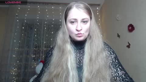 mistresscaro online show from April 2026 08:17:01 PM