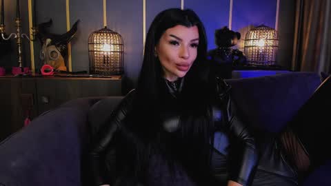 Snapshot of mistresselenia chatting on February 2025 02:02:02 PM Elenia online show from February 2025 02:02:02 PM