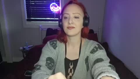 Snapshot of mistresslolamischief chatting on August 2026 09:28:01 PM Mistress Mischief online show from August 2026 09:28:01 PM