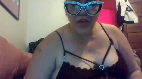 Snapshot of mistressmich623603 chatting on December 2025 06:59:01 PM thick playful mistress new mature hornygranny online show from December 2025 06:59:01 PM