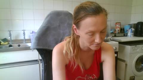 Snapshot of mistressmilly32 chatting on June 2026 03:47:01 PM mistressmilly32 online show from June 2026 03:47:01 PM