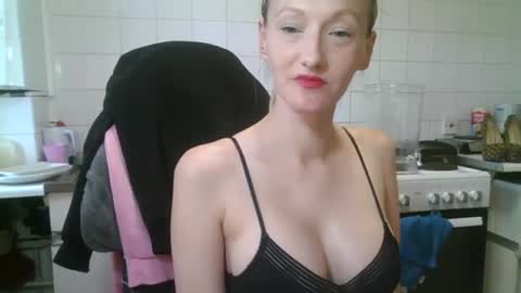 Snapshot of mistressmilly32 chatting on June 2026 10:31:02 AM mistressmilly32 online show from June 2026 10:31:02 AM