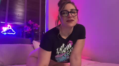 Snapshot of mistresssx chatting on November 2025 05:12:02 PM Miss X online show from November 2025 05:12:02 PM