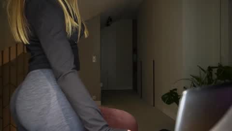 mistressuniverse online show from February 2025 05:26:02 PM