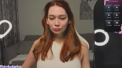 misty_roseee online show from September 2025 02:31:01 PM