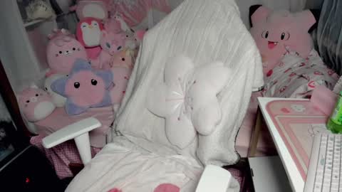 Misty online show from December 2024 01:04:01 AM