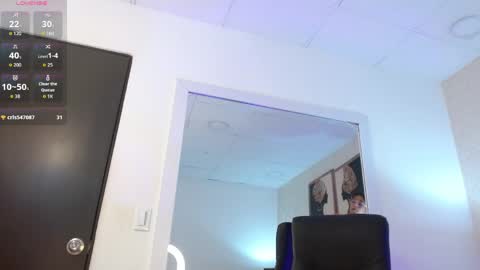 Snapshot of mistyy_01 chatting on June 2026 01:56:01 AM MISTY online show from June 2026 01:56:01 AM