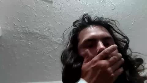 wassi2kezzy online show from May 2026 07:46:02 AM
