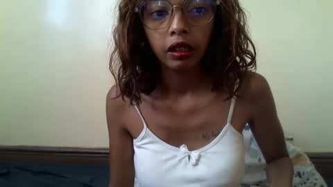 Snapshot of mitiah06 chatting on May 2026 05:03:01 AM mitiah06 online show from May 2026 05:03:01 AM