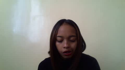 Snapshot of mitiah06 chatting on June 2026 05:15:01 AM mitiah06 online show from June 2026 05:15:01 AM