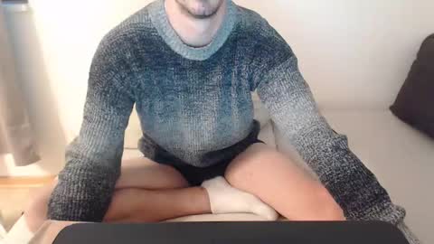 Snapshot of mitsch01 chatting on December 2024 03:26:01 PM Mitsch online show from December 2024 03:26:01 PM