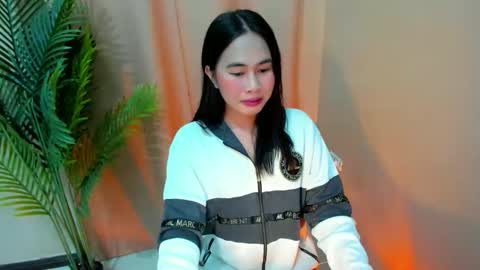 Snapshot of mitsuri_yuki chatting on October 2025 01:02:02 AM Mitsu online show from October 2025 01:02:02 AM