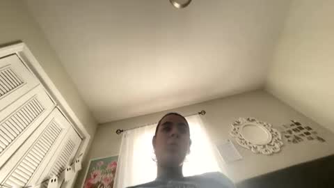 Snapshot of mixedbaby98 chatting on October 2025 02:01:02 PM mixedbaby98 online show from October 2025 02:01:02 PM