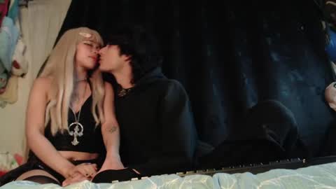 Naomi and Nekorii online show from April 2026 02:03:02 AM