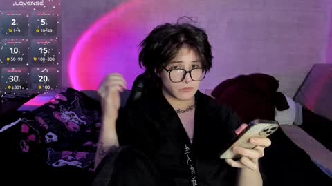 Snapshot of miya_chinen chatting on December 2024 07:34:01 PM Miya online show from December 2024 07:34:01 PM