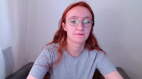 Snapshot of miya_here chatting on June 2026 09:12:02 AM Miya online show from June 2026 09:12:02 AM