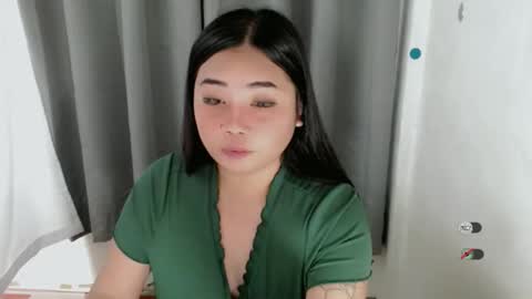 Snapshot of miya_licious chatting on September 2025 07:07:02 PM cassie marie online show from September 2025 07:07:02 PM