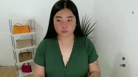 Snapshot of miya_licious chatting on November 2025 03:41:01 AM cassie marie online show from November 2025 03:41:01 AM