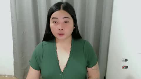 Snapshot of miya_licious chatting on February 2026 02:44:01 PM cassie marie online show from February 2026 02:44:01 PM