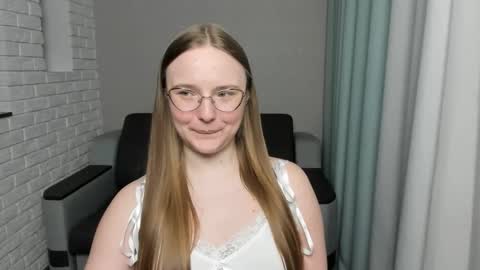 Miya online show from January 2025 10:51:02 PM