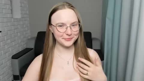 Miya online show from February 2025 09:09:01 PM