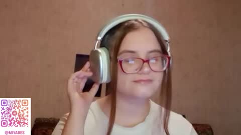 Milana online show from September 2025 05:30:01 AM