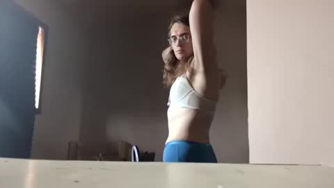 Snapshot of miyahw803 chatting on October 2025 10:43:02 PM miyahw803 online show from October 2025 10:43:02 PM