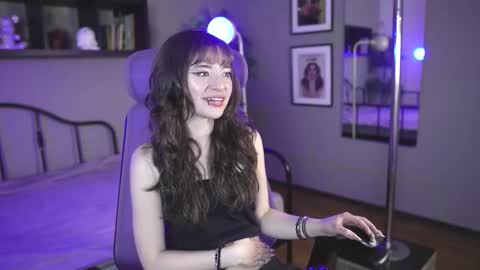 miyuki_wolf online show from December 2025 09:12:02 PM