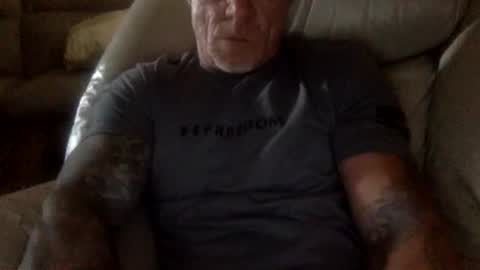 Snapshot of mjg175 chatting on July 2026 05:11:02 PM SexyRed online show from July 2026 05:11:02 PM