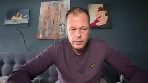 Snapshot of mme4you chatting on October 2025 10:59:02 AM mme4you online show from October 2025 10:59:02 AM