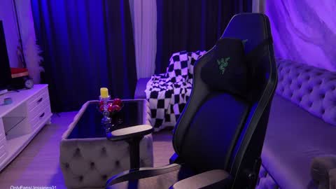 Jessie online show from November 2025 12:02:02 AM