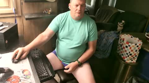 Snapshot of mmmthatsfunnn chatting on June 2026 03:58:01 PM mmmthatsfunnn online show from June 2026 03:58:01 PM