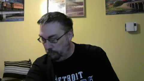 Snapshot of mmr45 chatting on October 2025 04:42:01 AM mmr45 online show from October 2025 04:42:01 AM