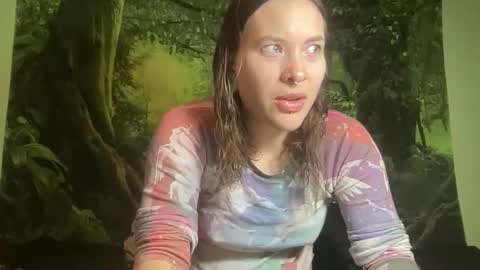 Snapshot of mo0n_goddess chatting on April 2026 03:31:02 AM Misty online show from April 2026 03:31:02 AM