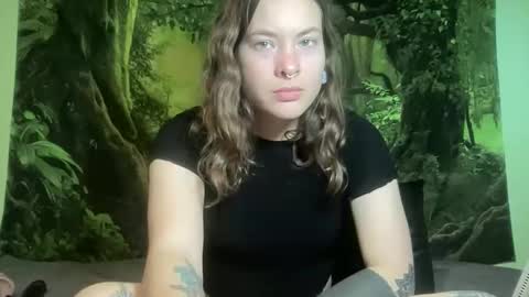 Snapshot of mo0n_goddess chatting on May 2026 02:52:01 AM Misty online show from May 2026 02:52:01 AM
