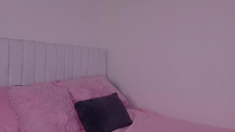 zoe ross online show from March 2026 07:21:02 PM