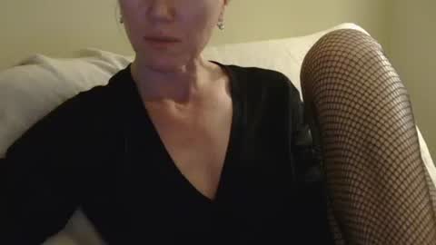 Aurora online show from December 2025 01:11:01 AM