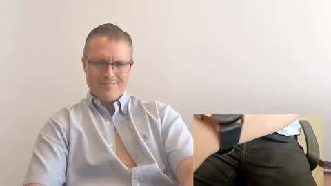 Moe online show from December 2025 06:46:02 PM