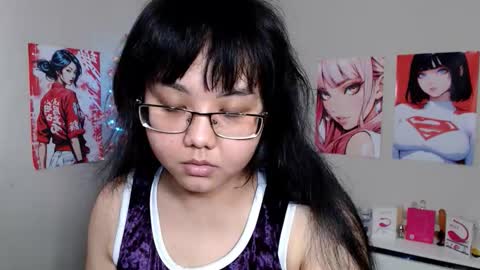 Molly online show from September 2025 05:18:02 AM