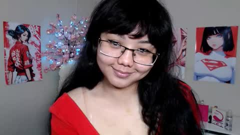 Molly online show from September 2025 04:29:01 AM