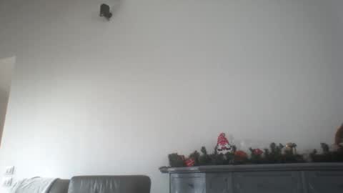 mofu781s online show from December 2024 10:49:02 AM