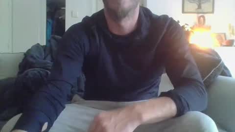 Snapshot of mohican69hot chatting on December 2024 10:41:01 AM mohican69hot online show from December 2024 10:41:01 AM