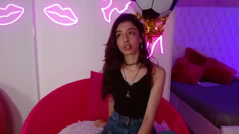 Snapshot of moira_jam chatting on July 2026 09:10:01 PM Moira online show from July 2026 09:10:01 PM