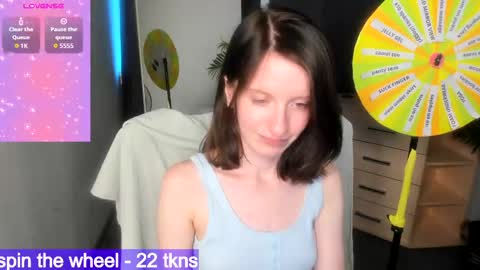 Snapshot of mollie_blush chatting on May 2026 03:30:02 PM mollie_blush online show from May 2026 03:30:02 PM