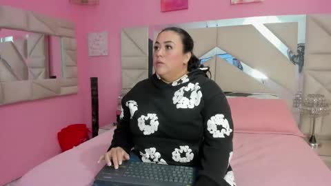 molly_madisson0 online show from March 2026 12:33:02 PM