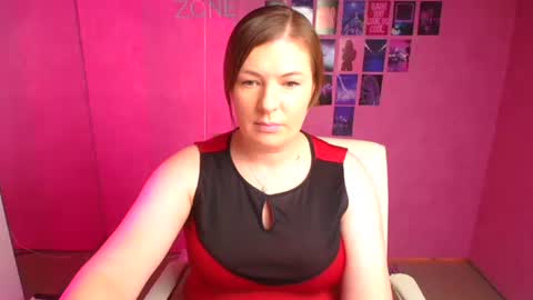 Molly online show from November 2025 01:11:01 PM