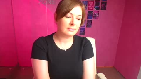 Molly online show from November 2025 12:48:02 PM